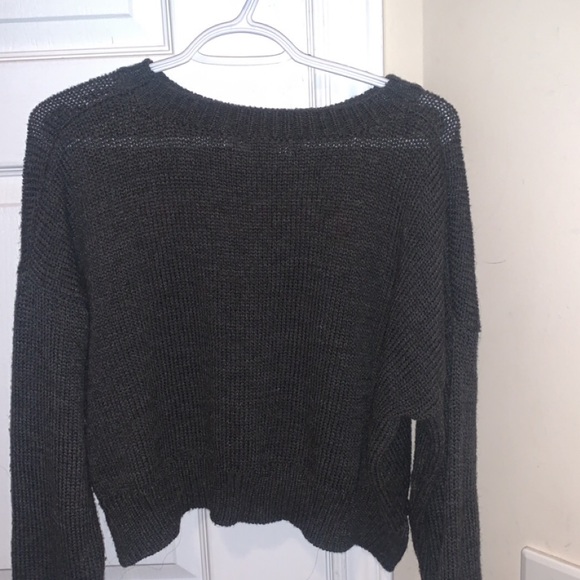 Grey cropped sweater - Picture 2 of 3